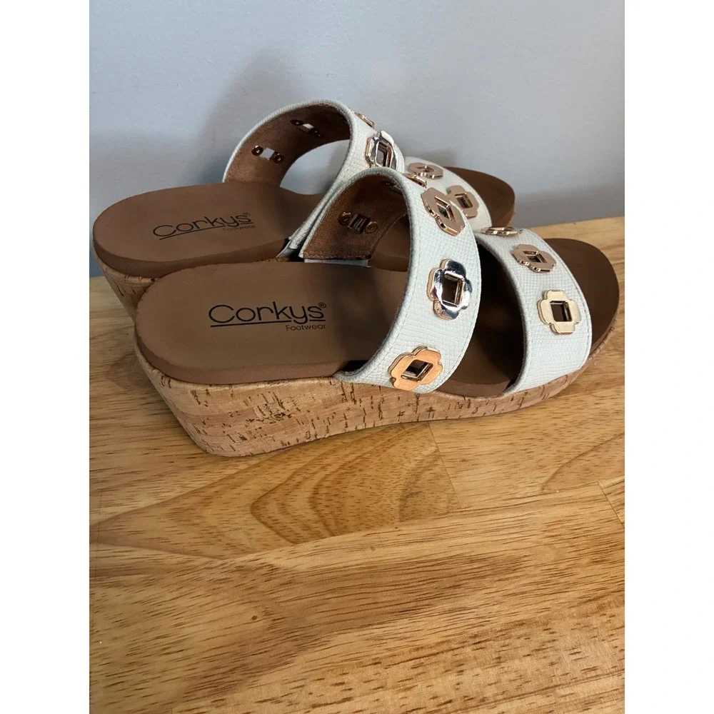 Corkys White Two Strap Wedge Sandals Rose Gold Floral Hardware Size 8